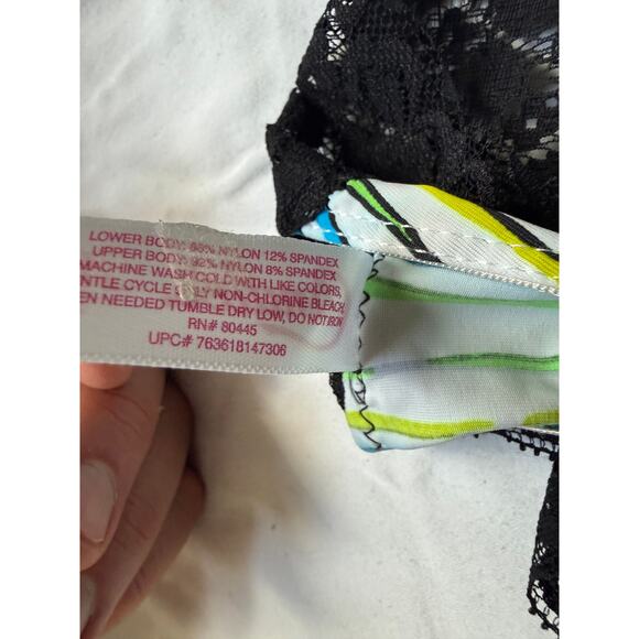 NWOT Vintage Candie’s Striped Lace Waist Thong Panty - Size L - Picture 5 of 5